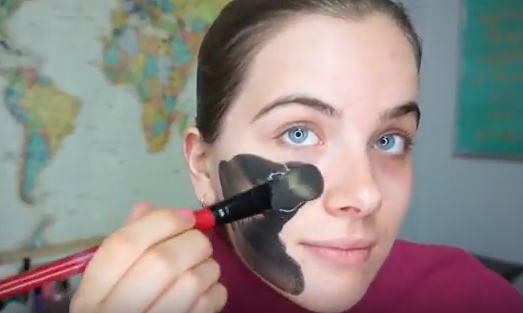 International model and youtuber, Alina Mcleod, shares her weekly fall/winter skincare DIY facial ritual for glowing skin