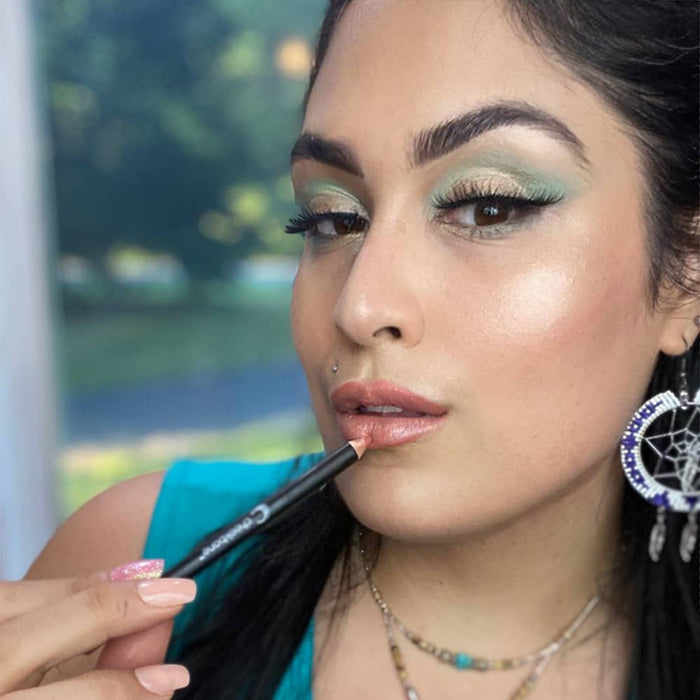 Cheekbone Horizon Lip Pencil