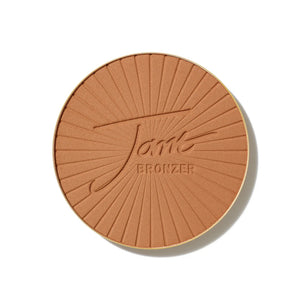 Medium - caramel brown