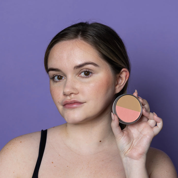 Cheekbone Balance Blush/Bronzer