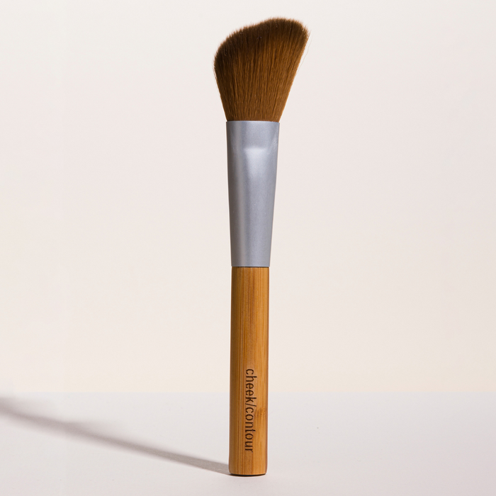 Elate BRUSHES:  Cheek/Contour Brush